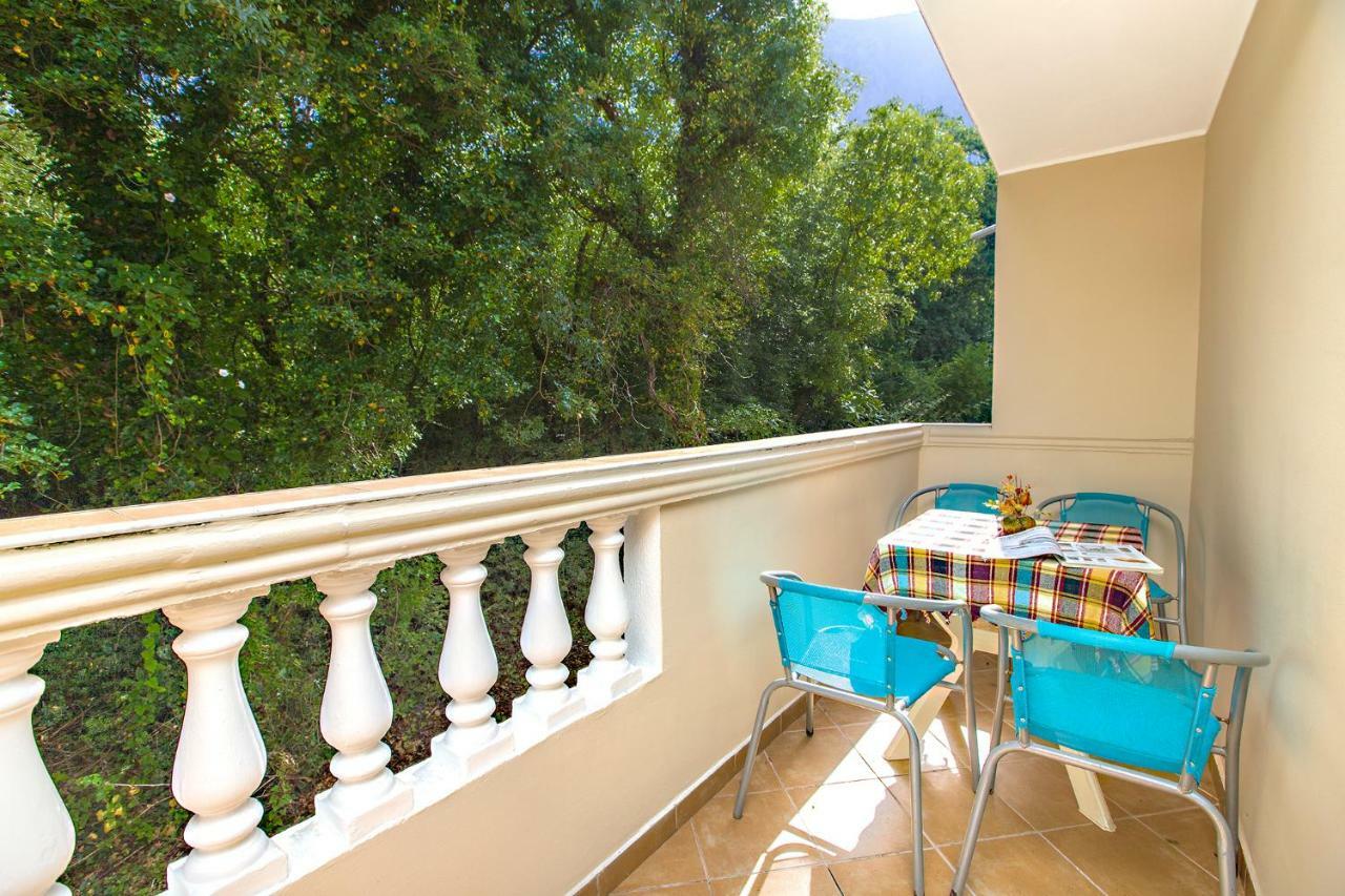 Apartments Villa Popovic コトル エクステリア 写真