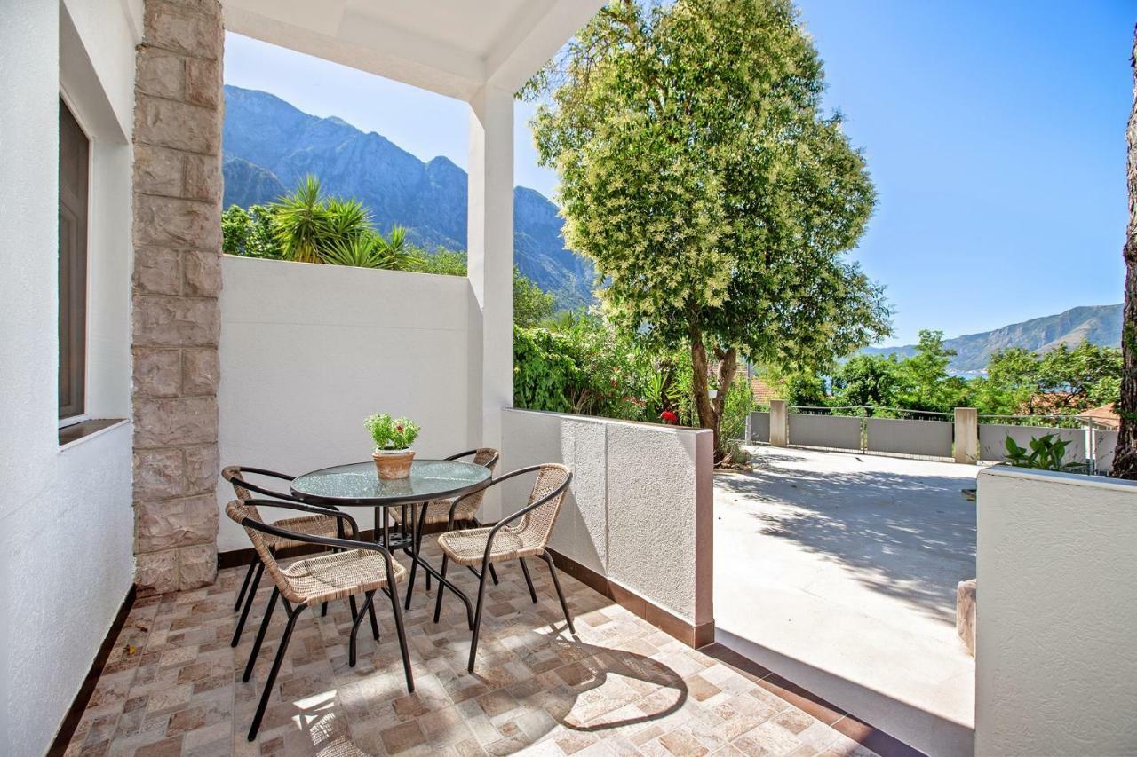 Apartments Villa Popovic コトル エクステリア 写真